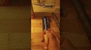 Сделал простую деревянную ручку для набора отвёрток и головок