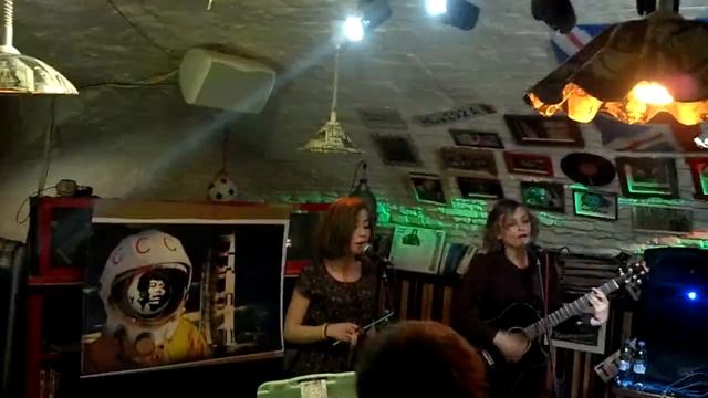 Трипинадва - Танцую / Шапстабудадэнс(live @ The Peashem 13.04.2014) 2014 04 13 21 22 29 775 смотреть онлайн