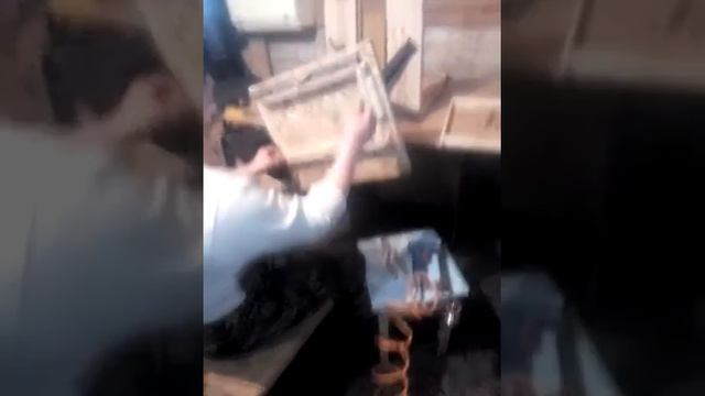 Натяжка проволоки степлером смотреть онлайн