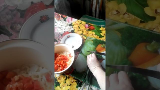 #салатскапустой #салатспомидорами #зеленыйлук #чесноком #помидорырецепт #saladmukbang #капуста #нож