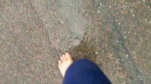 Кто-то на свете работает волшебником, а я на самокате летаю босиком.