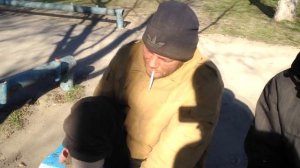 Бухаем с бомжом