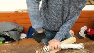 Булатный нож из подшипника №104, тест Ч.2/Damascus knife from the bearing № 104 test
