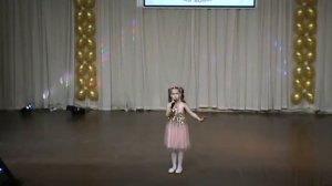 "БОЖЬЯ  КОРОВКА" - исп. Милана Трифонова (7 лет)