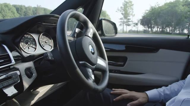 BMW UK | BMW Park Assist. смотреть онлайн