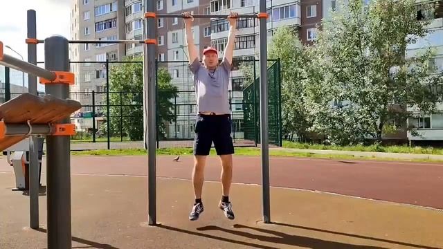 ‼ Друзья,а вот и третий тест челленджа "Физкультура и спорт в 50+": вис на турнике...🚴♂🏊♀🏋♀🏓🏆