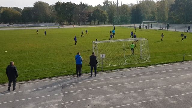 фк Боярка - фк Бровария.2010/11 г.р.3-я часть.24.10.20 смотреть онлайн