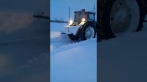 Чистка снега МТЗ 80