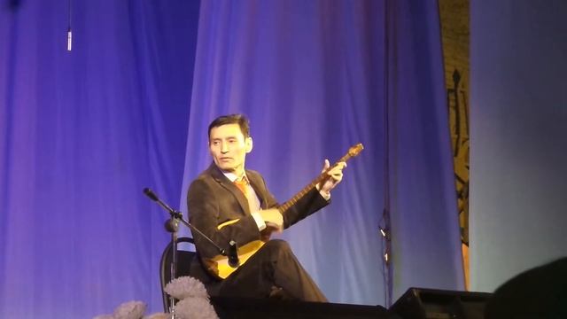 дәулескер күйші Қайрат Айтбаев