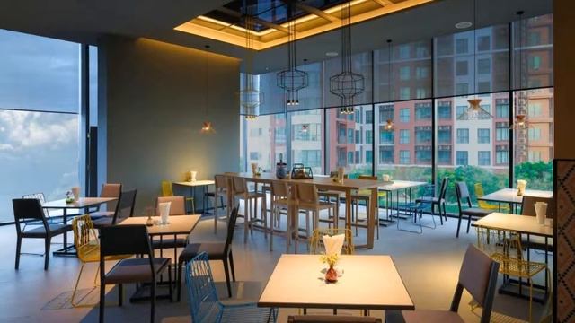 ibis Styles Bangkok Sukhumvit Phra Khanong, Bangkok, Thailand смотреть онлайн