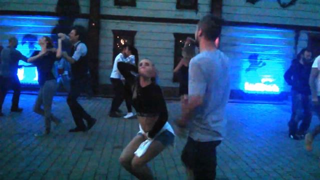 Танцуем вместе с нами! - Парк Горького - Salsa Cubana - Kseniya Chkalova  Aleksandr Guzhenko