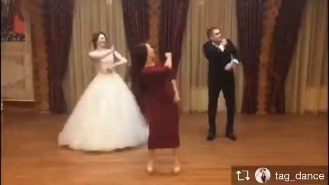 Танцы смотреть онлайн