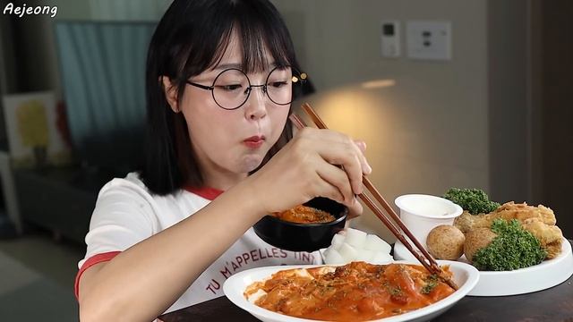 쫄깃탱글 분모자 로제떡볶이 먹방! ft.후라이드치킨 치즈볼 Bunmoja Rosé tteokbokki fried chicken cheese ball Mukbang Asmr