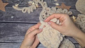 Тапки из Alize puffy. Тапки за час БЕЗ СПИЦ И КРЮЧКА. Отличный подарок к новому году