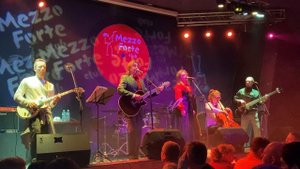 БИГИМОТ и КОНЧИЛИСЬ ЛЮДИ - Позывной