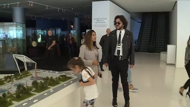 Filip Kirkorov Heydər Əliyev Mərkəzində смотреть онлайн