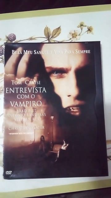 DVD Entrevista com Vampiro Brad Pitt, Tom Cruise смотреть онлайн