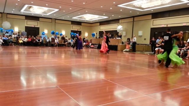 Alex Konovalov and Katya Liubenco Open Smooth (foxtrot) смотреть онлайн