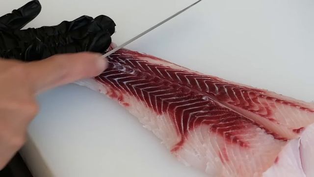 Вьетнамская уличная еда - Гигант Акула рыбные наггетсы морепродукты Вьетнам смотреть онлайн