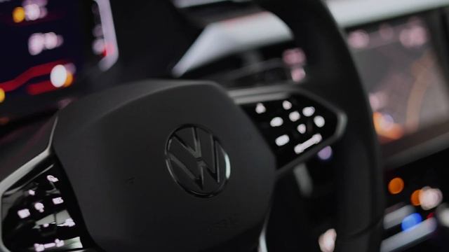 Volkswagen Arteon 1.4TSI DSG R-Line смотреть онлайн