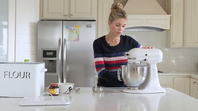 How to Make Perfect Doughnut Dough | Doughnuts Part 1 смотреть онлайн