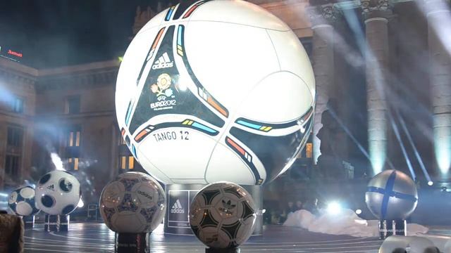 Premiera piłki Adidas Tango - Euro 2012 | OUTDOOR смотреть онлайн
