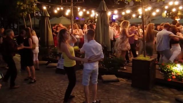 Сальса с другой партнершей. Salsa. смотреть онлайн