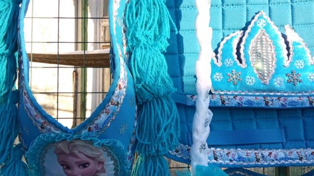 Костюм Эльзы для пони и лошадей.. смотреть онлайн