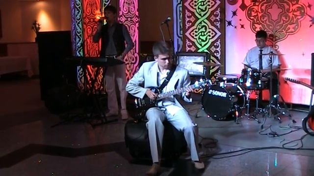 FeelFiners - Blackbird(The Beatles cover) выпускной в Тимерхане 2012 смотреть онлайн