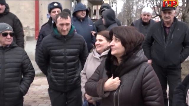 Встречи Анатолия Бибилова с жителями улицы Гафеза, микрорайона Жилмассив и села Тбет смотреть онлайн