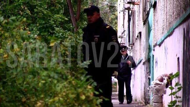 Саратовец выпал с 9 этажа с двумя детьми смотреть онлайн