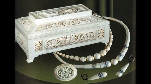 Холмогорская резьба по кости