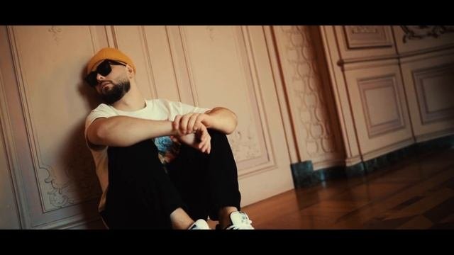 CyrilL - Balkon (Official Video)