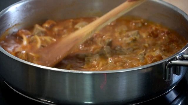 Beef Paprikash Recipe | Easy and Flavorful Meal for Lunch or Dinner смотреть онлайн