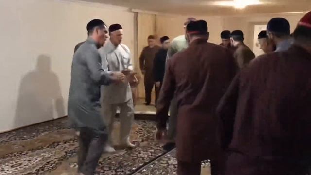 Мовлад-Зикар Элистанжи, У 1абдул Вахьида Мадагова, (25.08.2019) Часть 1 смотреть онлайн