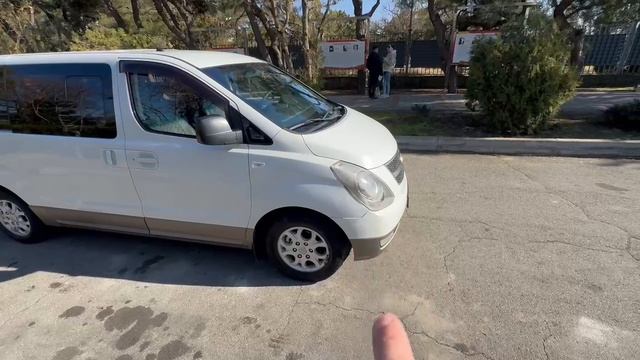 Мнивэн Hyundai H-1