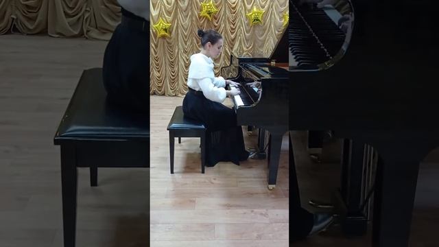 Соколова Дар'я 15 лет. ДМШ #1 Херсон. смотреть онлайн