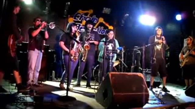 Hecho Mal-Ese Pinche Nestor (Part 2) into Unite-Live at the Chain Reaction
