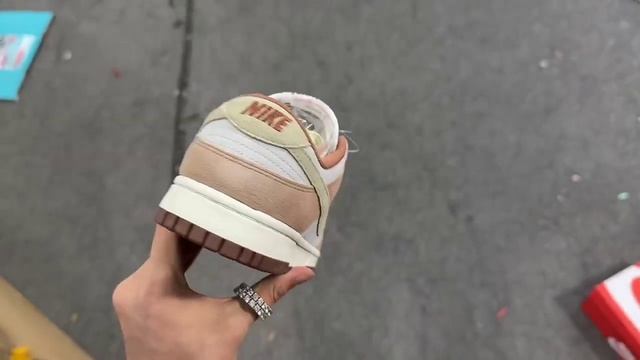 NK SB Dunk Low J-Pack смотреть онлайн
