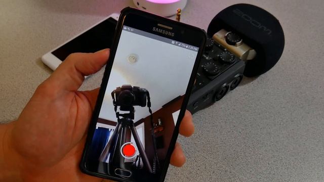 SNAPCHAT | USE THE VOLUME BUTTONS TO SNAP PICS AND VIDEO 😍😜 смотреть онлайн