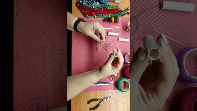 В'язання шнура на "лялечці". Виготовлення "лялечки" своїми руками. 1 урок смотреть онлайн