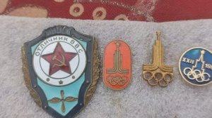 Барахолка. Тяжёлые значки