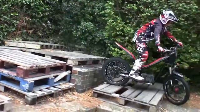 OSET ELECTRIC MINI TRIAL BIKES смотреть онлайн