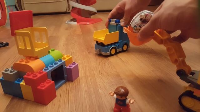 Приключения Боба и его друзеймаша и медведикиндер сюрприз