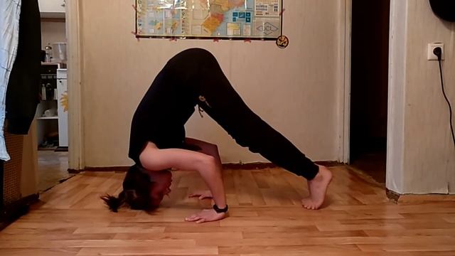 Стойки на голове (3+) смотреть онлайн