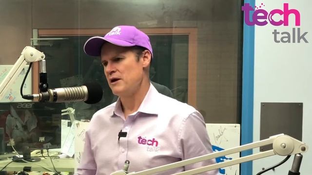 Tech Talk on Zoo FM where Ikea's new Augmented Reality app is discussed. смотреть онлайн