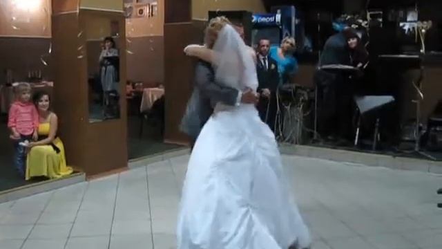 Свадебный танец Харьков - Влад и Юля смотреть онлайн