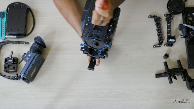 Arri Alexa Mini LF - Ready to shoot Kit - Unboxing & Assembly Time Lapse смотреть онлайн
