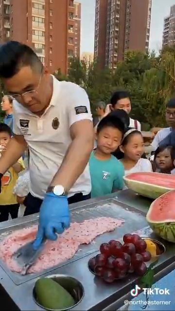 شاهد الايس كريم بالبطيخ смотреть онлайн