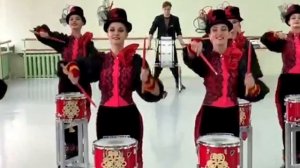 НИЖЕГОРОДСКИЙ АНСАМБЛЬ БАРАБАНЩИЦ И МАЖОРЕТОК 1